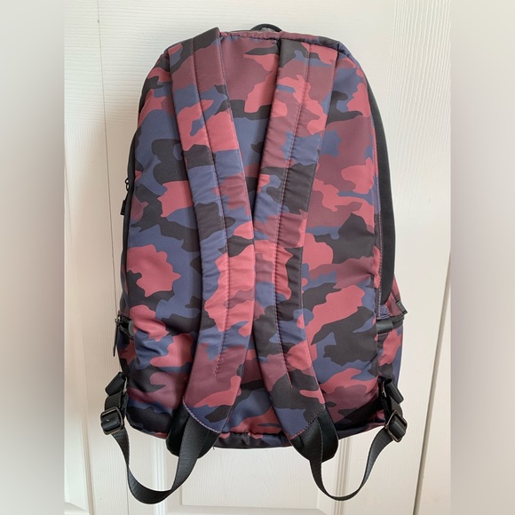 COPY - CityAdventure Backpack 17L Heritage 365 Camo Smoky Red Night Sea Multi l… - Picture 9 of 16
